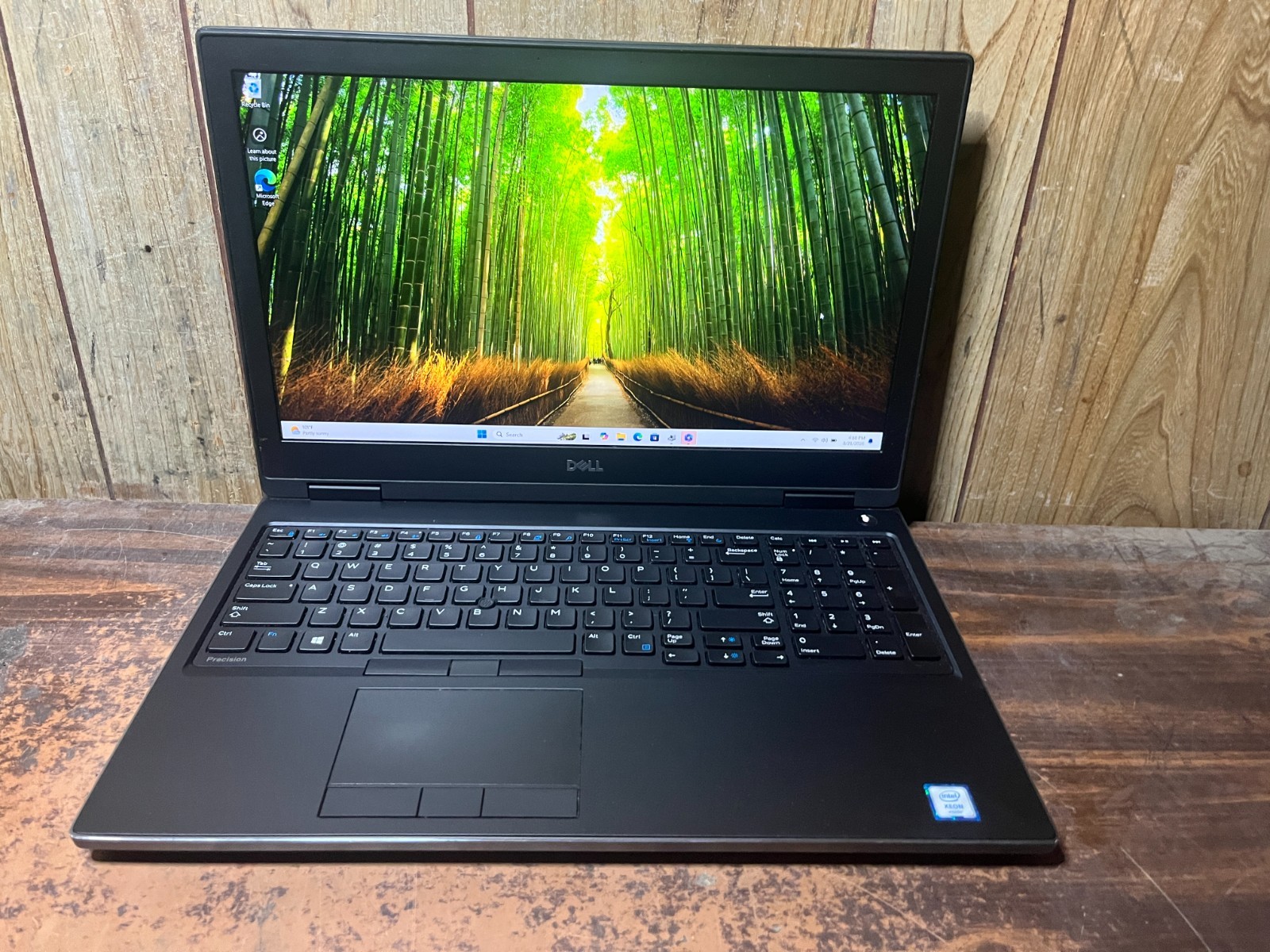 Dell Precision 7530, 15.6-Inch Laptop, with xeon