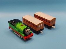 Tomy Trackmaster Percy With Annie and Clarabel carriages Thomas & Friends