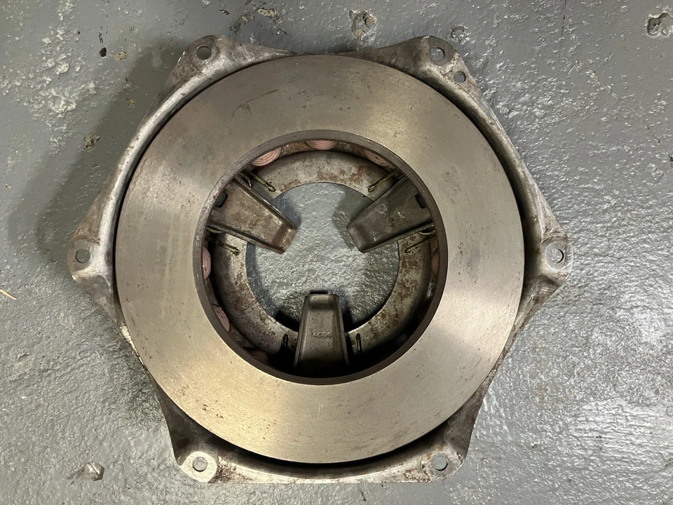 40-59 Plymouth 6cyl Clutch Disc Pressure Plate Assembly ACCURATE 4600 - Image 2 of 4
