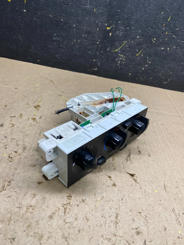 2001 to 04 Nissan Xterra Frontier Heater AC Temperature Control Switch U5364 PS - Image 2 of 4