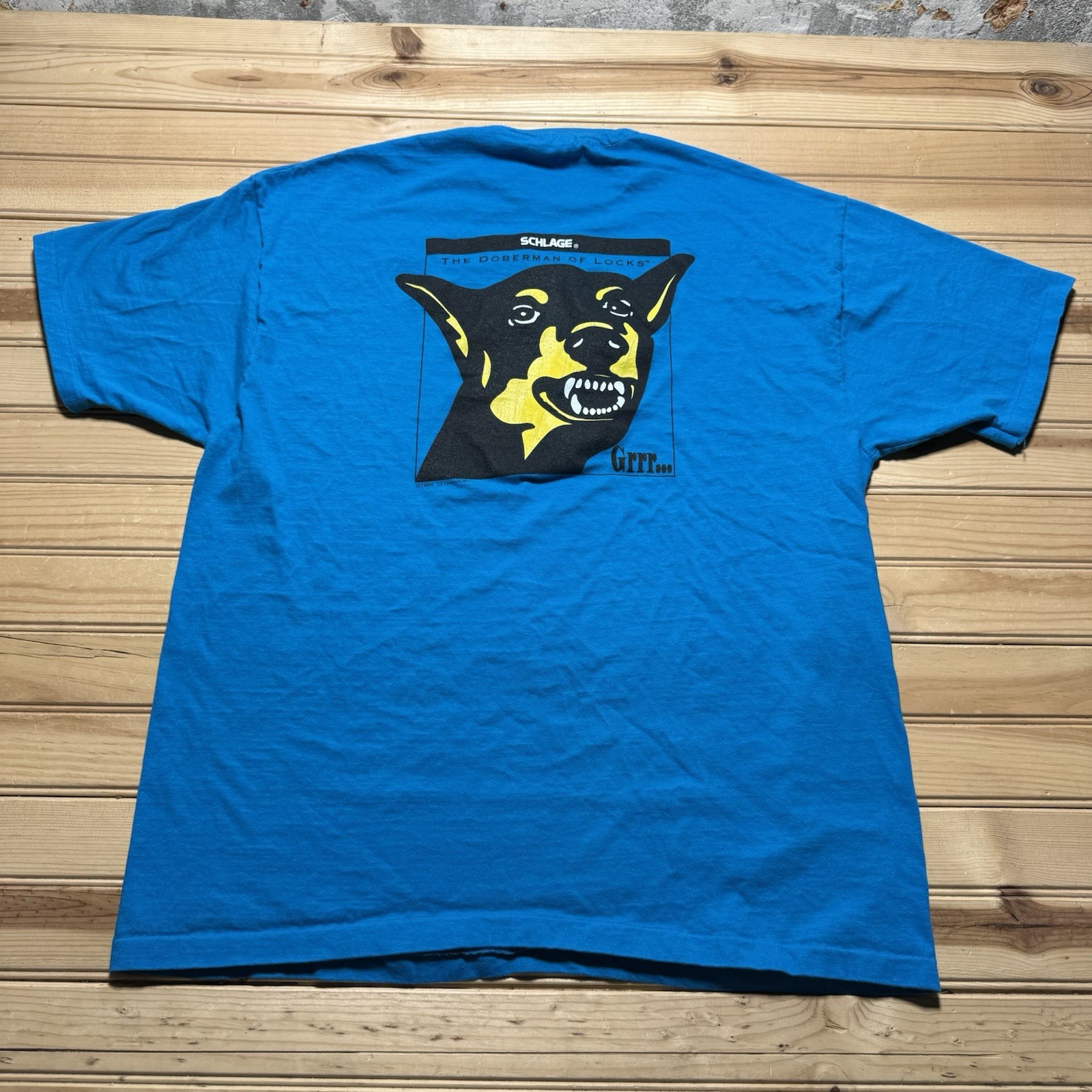 Vintage 1994 Schlage Doberman Of Locks Grrr Dog Art XL Shirt 90s Retro Tee