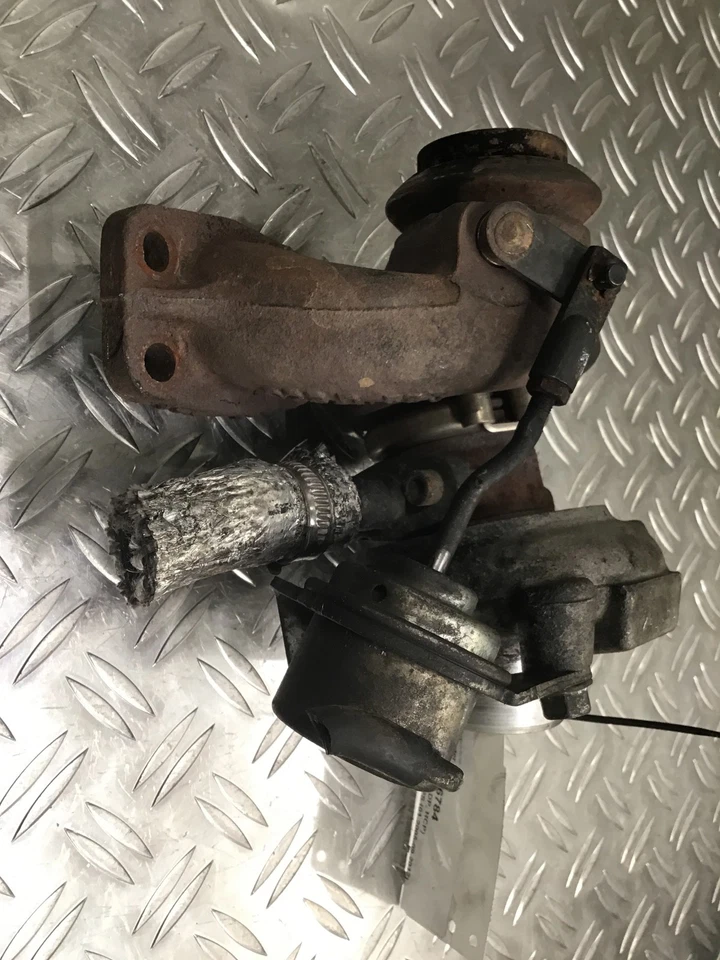 Turbolader Ford Focus II (DA3) 1.6 TDCi 66kW 90PS 9657530580 - Bild 2 von 3