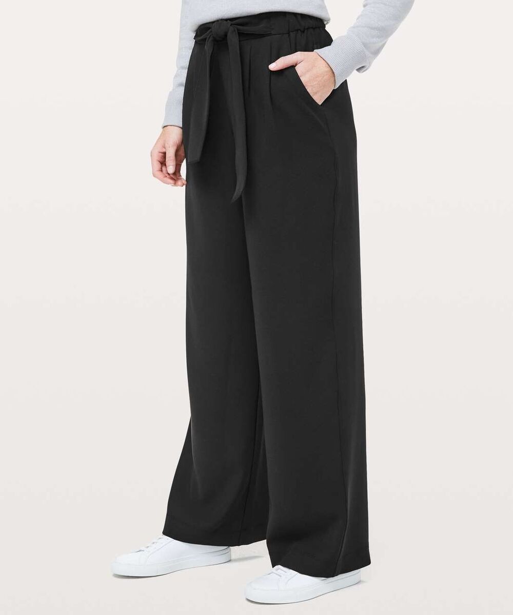 NWOT Lululemon Noir Pant *Woven Black | SIZE 4 | eBay NWOT Lululemon Noir Pant *Woven Black | SIZE 4 | eBay