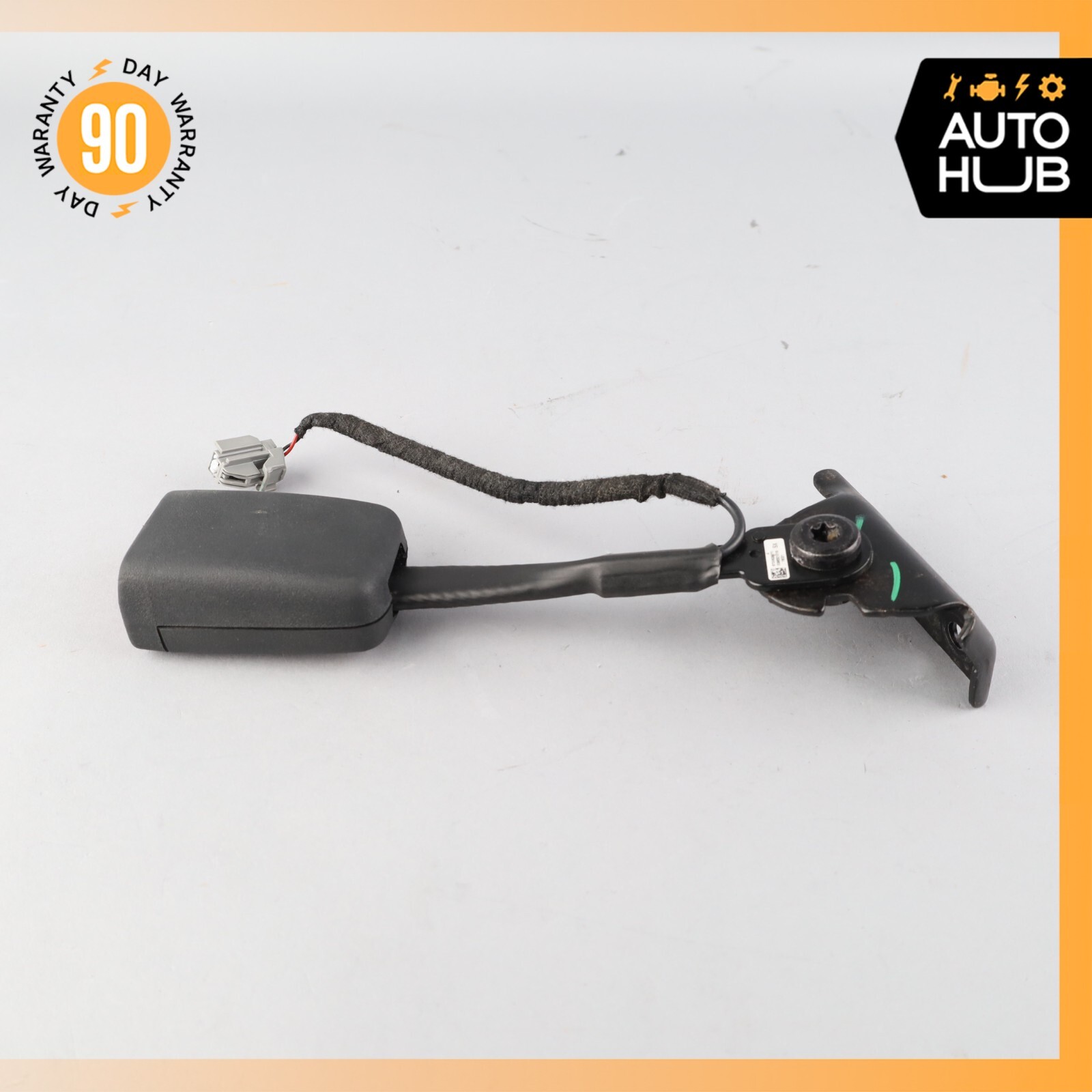 17-20 Maserati Levante M161 Front Left Driver Seat Belt Buckle Black OEM
