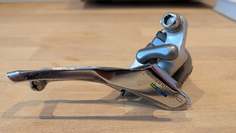 Shimano 600 tri colour FD6400 front mech derailleur