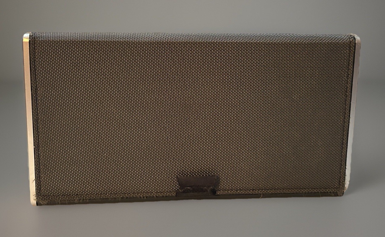 Bose SoundLink Wireless Bluetooth Nylon Mobile Speaker 404600 Wall & Car Charger