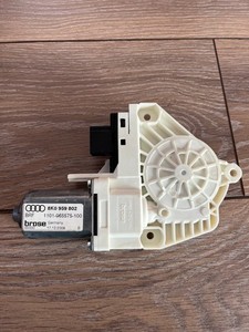 Audi A4 8K A5 8T Q5 8R Fensterhebermotor VR Fensterheber 8K0959802 vorn rechts