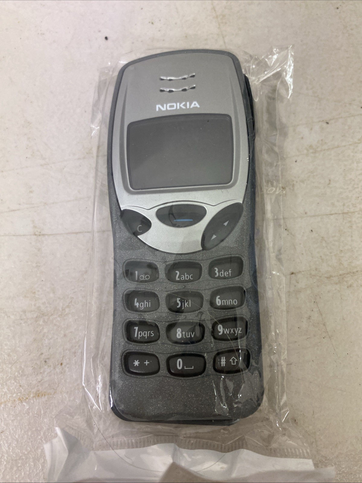 NOKIA 3210 FACE PLATE KEYPAD COLLECTABLE RARE COLLECTORS MOB