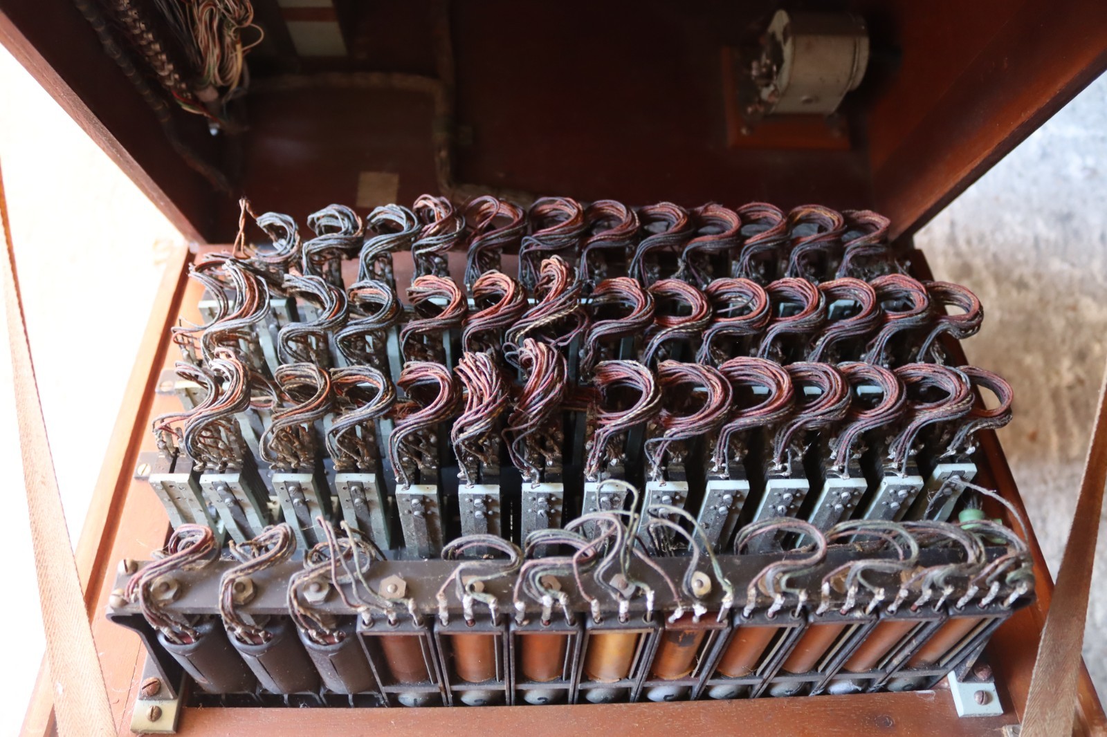 Telephone Switchboard c1920s SW BD CB935 Wooden Cabinet 9 Dolls Eyes