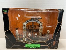 Lemax Spooky Town, Cemetery Gate, #83675, 200...
