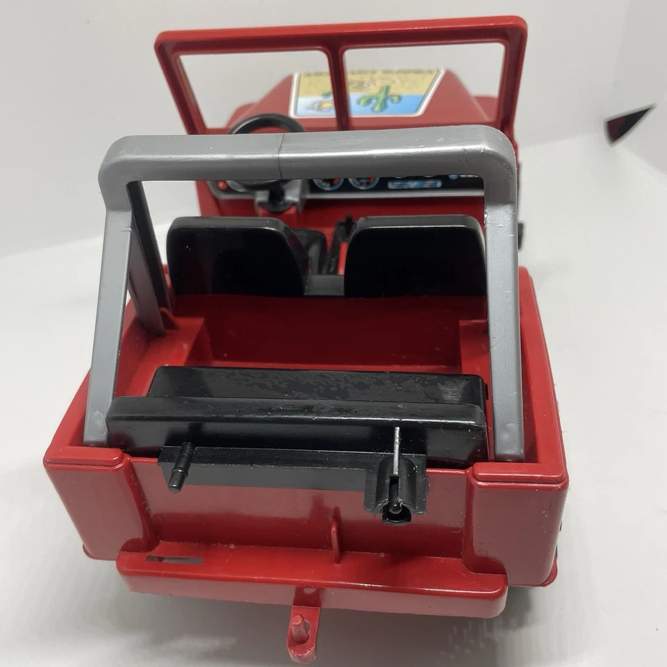 Jeep Wrangler rojo Bruder Cross Country de colección Foto 4 de 4