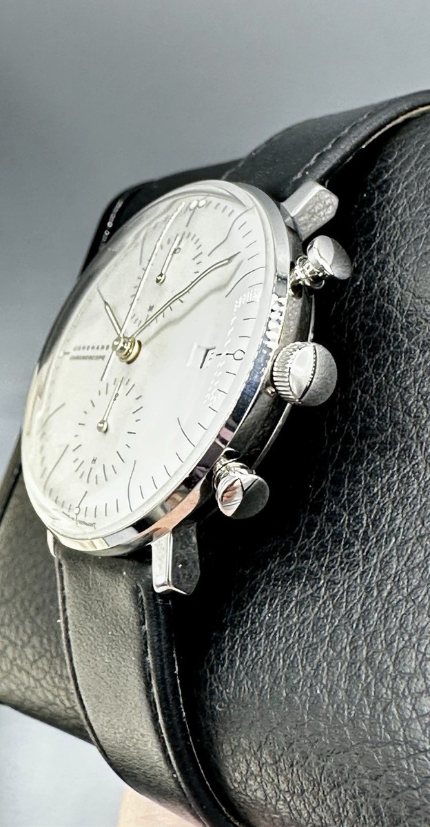 【ジャンク品】Max Bill by Junghans Chronoscope Junghans Max Bill Chronoscope: A Fusion of Style and