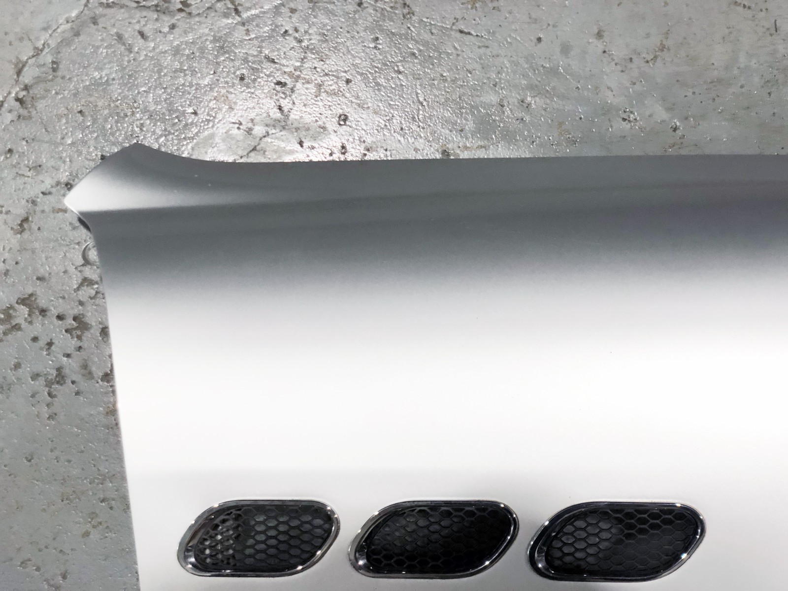 03-13 Maserati Quattroporte M139 Right Passenger Fender Panel GRIGIO TOURING 09