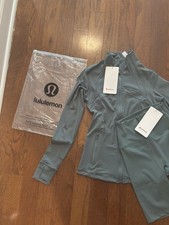 Lululemon Women's green Set Jacket  Pants Size 2 Stretch