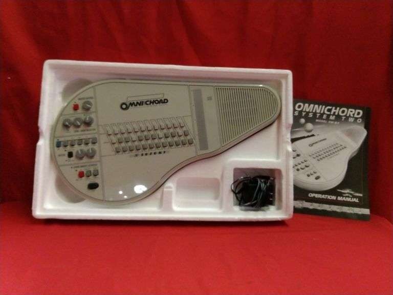 SUZUKI OMNICHORD OM-84 w/ Case And Power Cord - Works | eBay
