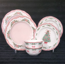 6 PINKMAS Dinner Salad Plates Bowls Pink Bows Christmas Tree Porcelain 222 5th