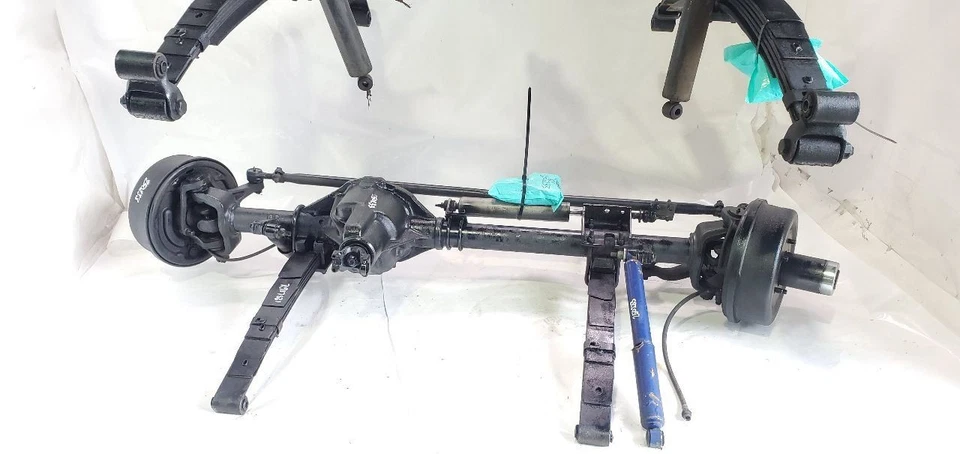 1972 1973 International 1110 OEM Front and Rear Axles with Leaf Spring Spicer 44 - Image 2 of 4