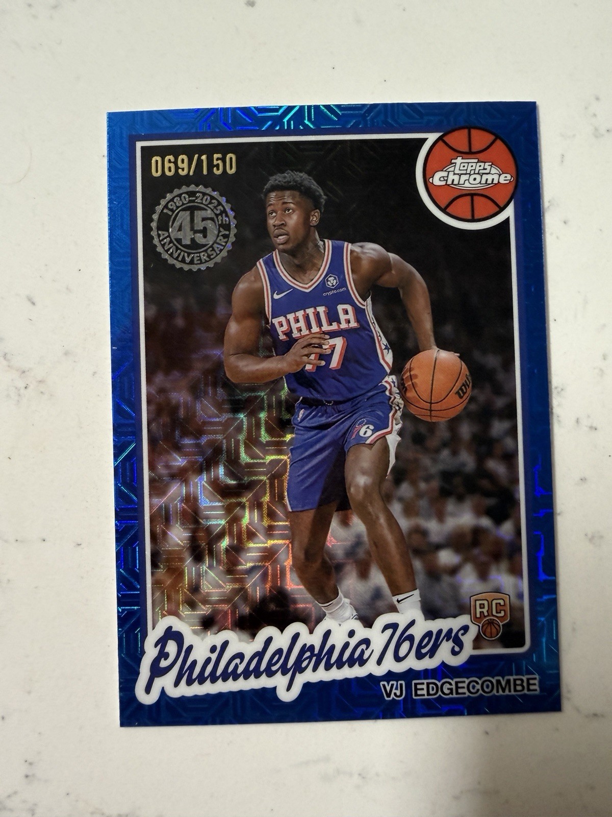 2025-2026 NBA Topps RC Vj Edgecombe Blue Mojo Refractor /150 TC-CE