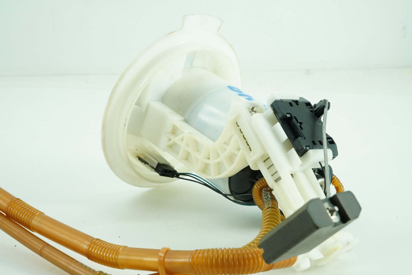 20082011 Mercedes W204 C300 Left Side Fuel Pump Gauge Sending Unit