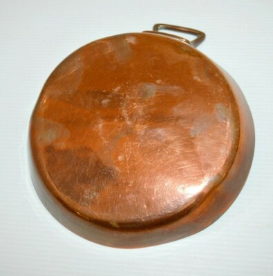 Petit Plat En Cuivre, Taille Modeste, Idéal Pour Présentation Ou Déco