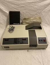 UV/VIS Zweistrahl Spektrophotometer 550 SE/551 S