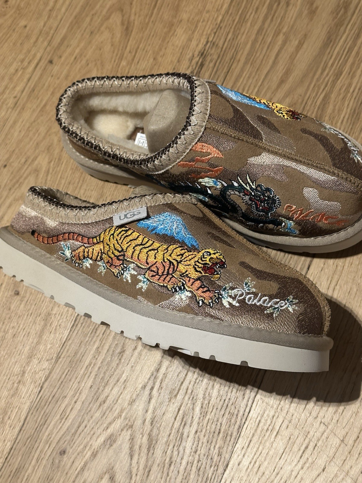 UGG x Palace Tasman Slipper Chestnut Camo Size Uk 10 Brand New In Hand image 3