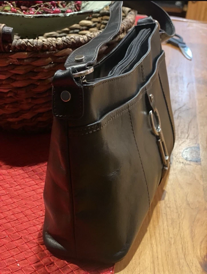 Vintage Etienne Aigner Black Leather Shoulder Bag Purse Handbag - Image 2 of 4