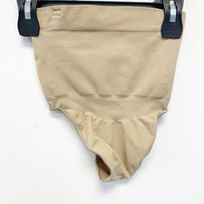 Skims Women's Seamless Sculpt Mid Waist Thong Beige Size Small