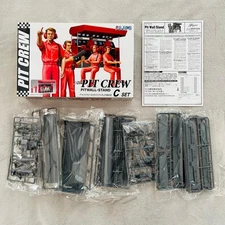 Fujimi 1/20 Garage & Tools Series Pit Crew C Set Pitwall Stand w/4 Figures