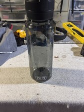 Yeti Yonder Water Bottle 25oz Blue