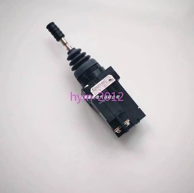 1pcs New   automatic reset button switch AR22A7N-AOAOB *gi