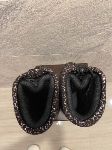 LOVE MOSCHINO Botas de Piel de Oveja Negras con Lentejuelas Talla US 7.5 - Imagen 7 de 10