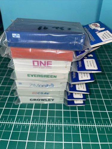 New! N-Scale Atlas 6-40’ & 2-45’ Containers Close Out! $290.71 Offer - Picture 3 of 7
