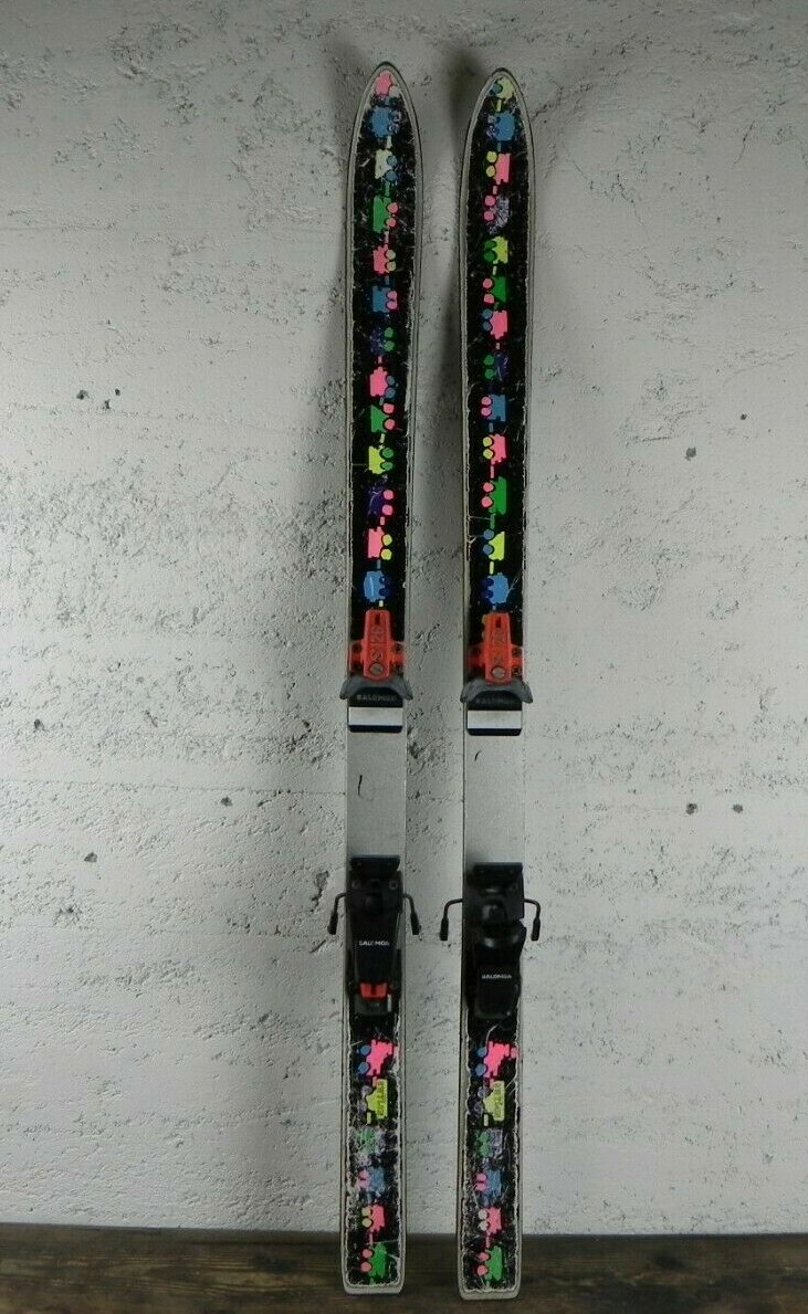 Sci da bambino vintage d'epoca SWYLON con attacchi SALOMON 130 cm usati trenini