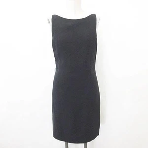 Authentique robe moulante sans manches col ras du cou GUCCI longueur genou soie noire taille 40