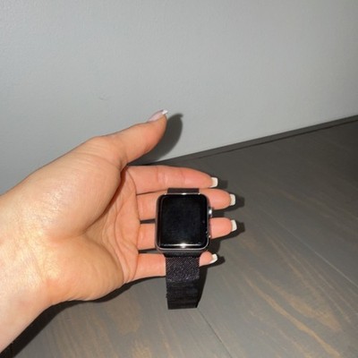 Apple Watch Series 3 42mm Aluminum Gray Case Metal Black Band iOS 