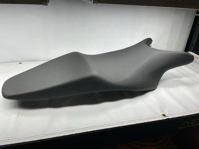 02-09 Honda VFR 800 Interceptor OEM Seat Assembly - NICEST ON THE MARKET?
