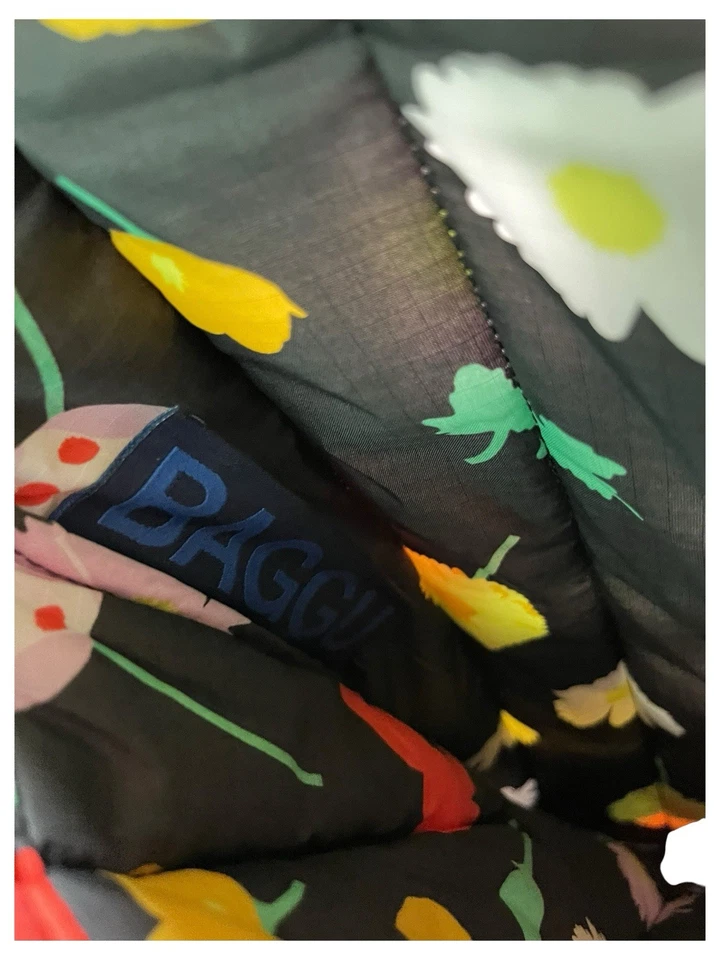 BAGGU Funda para Laptop Puffy Desert Flor Silvestre Negra 13” Estuche Protección Foto 4 de 4