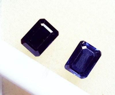 Natural Blue Sapphire Loose Gemstone 3.10 Ct / 2 Pcs Certified With Free Gift
