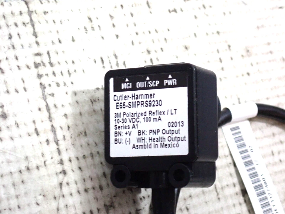 Cutler Hammer E65-SMPRS9230 3M Polarized Reflex LT Sensor - Image 2 of 4