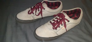 vans chukka low size 13