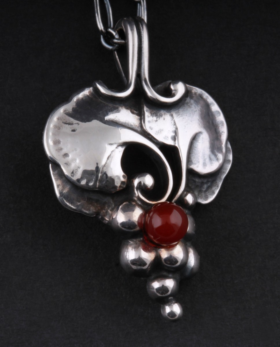 GEORG JENSEN Sterling Silver Pendant Of The Year 1996 with 