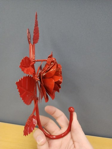 Beautiful Metal Red Flower/Rose Wall Mounted Purse/ Coat Hook - Picture 12 of 18