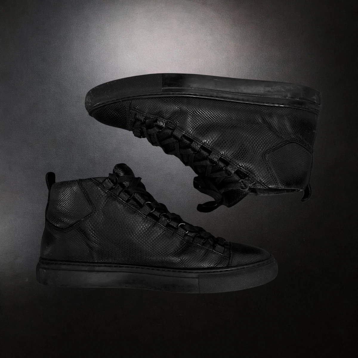 Preços baixos em Tênis Casual Balenciaga Arena para homens Com