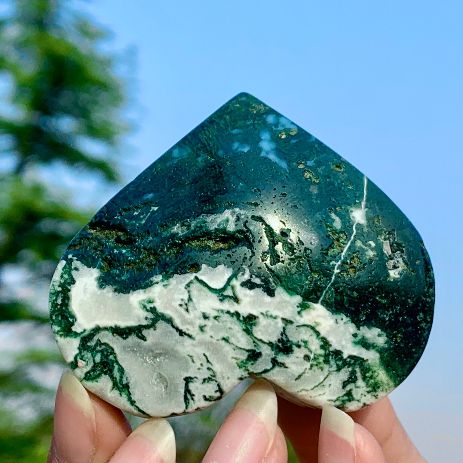 104G Natural Moss Agate Hand Carved Heart-shaped Crystal Quartz Decor Healing