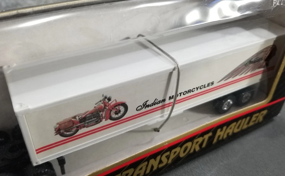 MAISTO TRANSPORT HAULER INDIAN MOTORCYCLE SEMI TRUCK & TRAILER DIECAST METAL IOP - Image 4 of 4