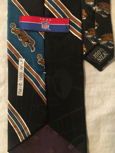 Jacksonville Jaguars NFLP 1996 men's silk neck tie necktie NFL licensed - Picture 4 of 4