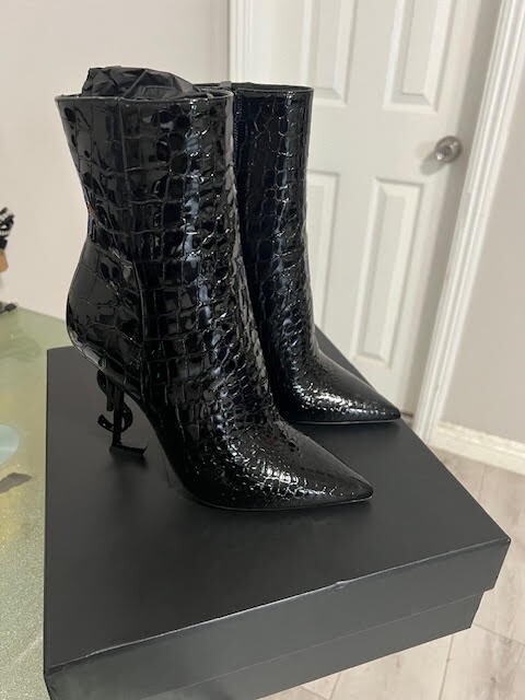 SAINT LAURENT Stivaletti nuovi Sanit Laurent YSL in pelle nera nera $1990 $999 99