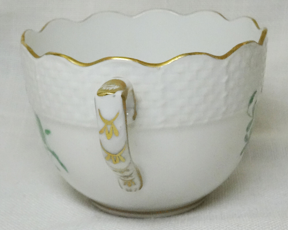 HEREND CHINESE BOUQUET GREEN Demi Espresso Cup & Saucer 711 HEREND CHINESE BOUQUET GREEN Demi Espresso Cup & Saucer 711
