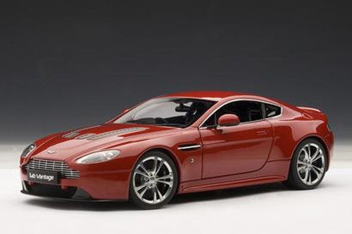 Autoart Aston Martin V12 Vantage (Rojo) 2018 Autoart Aston Martin V12 Vantage (Rojo) 2018